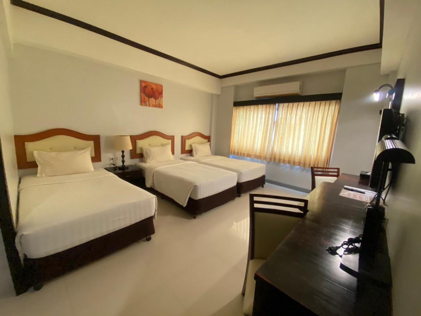 Major Grand Hotel Chum Phae Room photo